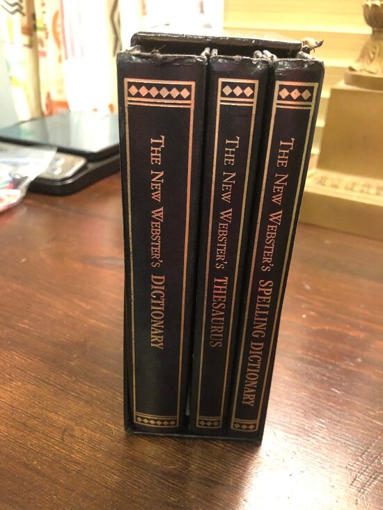 New Webster Other - Vintage New Webster's Desk Reference Library